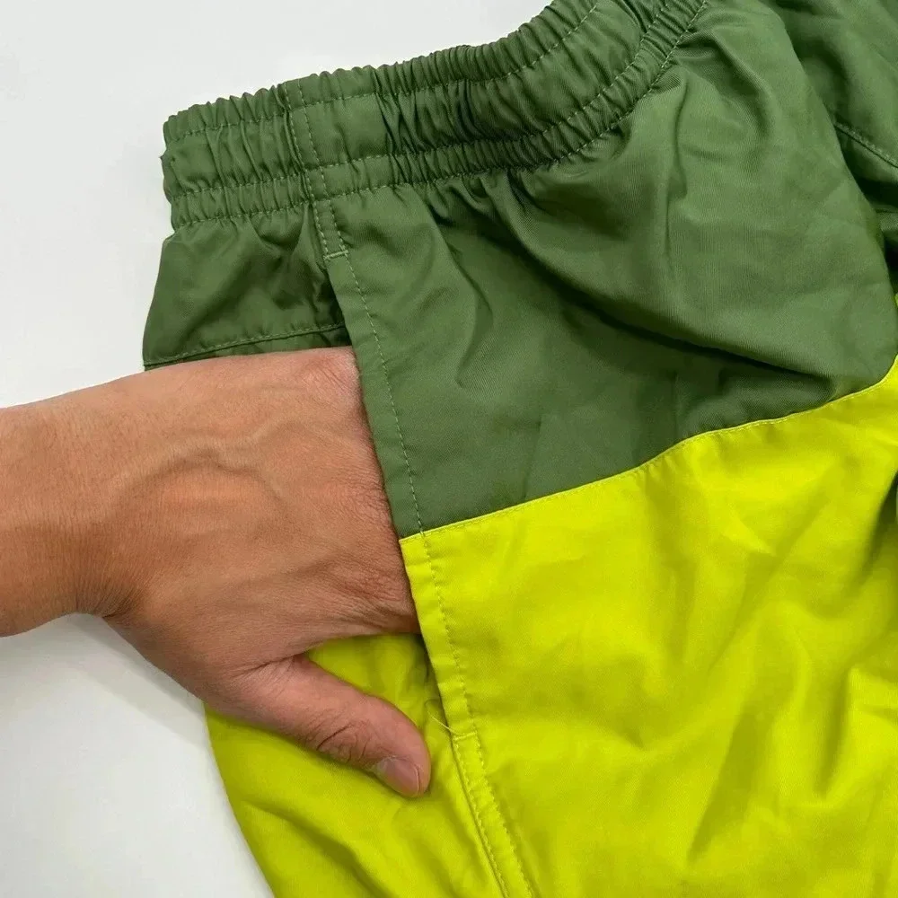 Nike CJ4486-326 Men's Sportswear City Edition Shorts Loose‎ Fit Green Size L